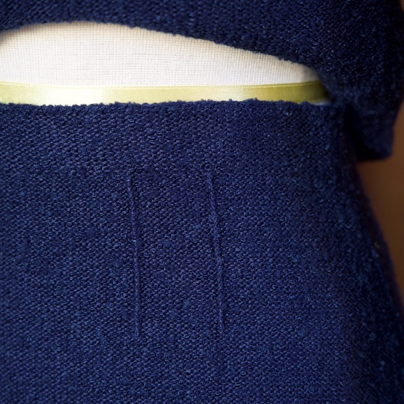 Vintage St. John For Saks Fifth Ave Blue Knitted Skirt & Sweater Set Woman's S - Picture 4 of 17